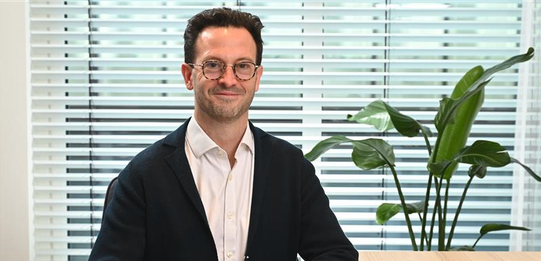 James Maclean Image Amend